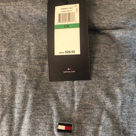 Men’s Tommy Hilfiger T-Shirt - Picture 6 of 6